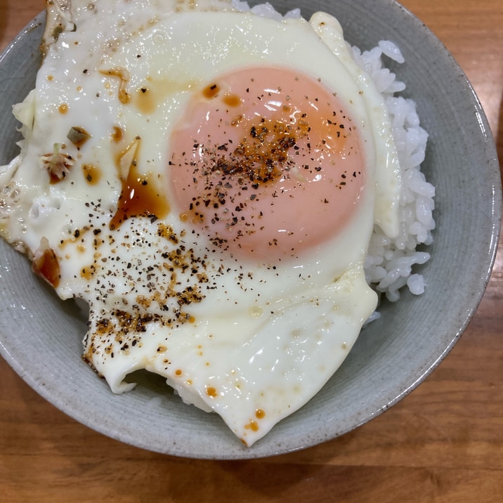 目玉焼き丼